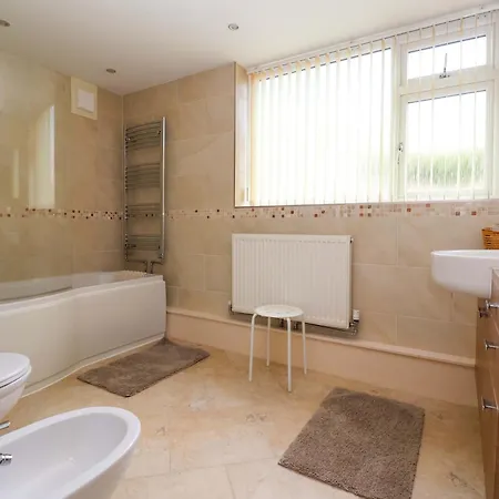 3 Springhaven * Harrogate